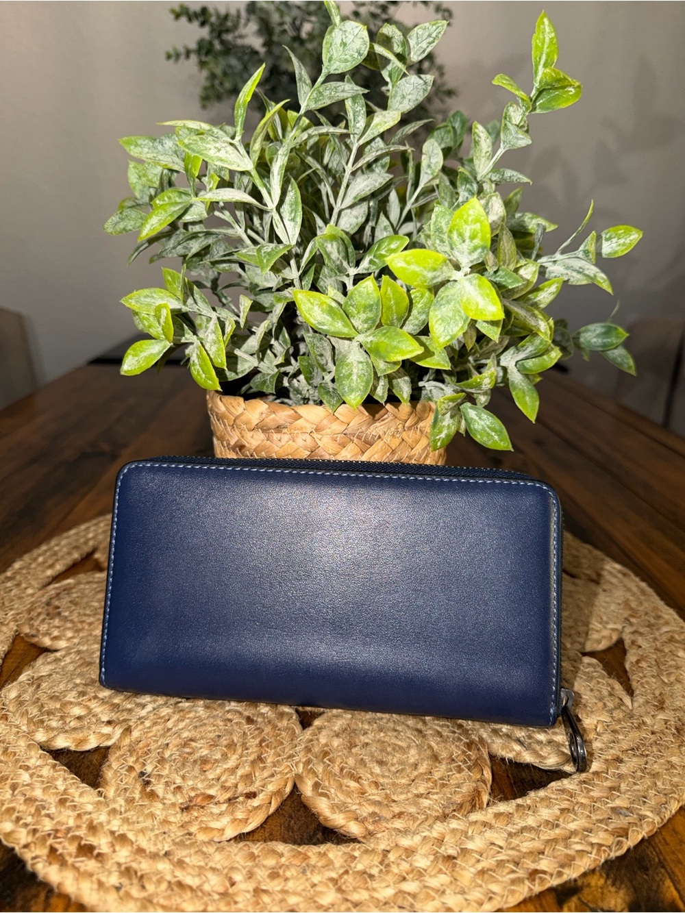Coach Navy Leather Zip Wallet with Silver Logo - Picture 2 of 7
